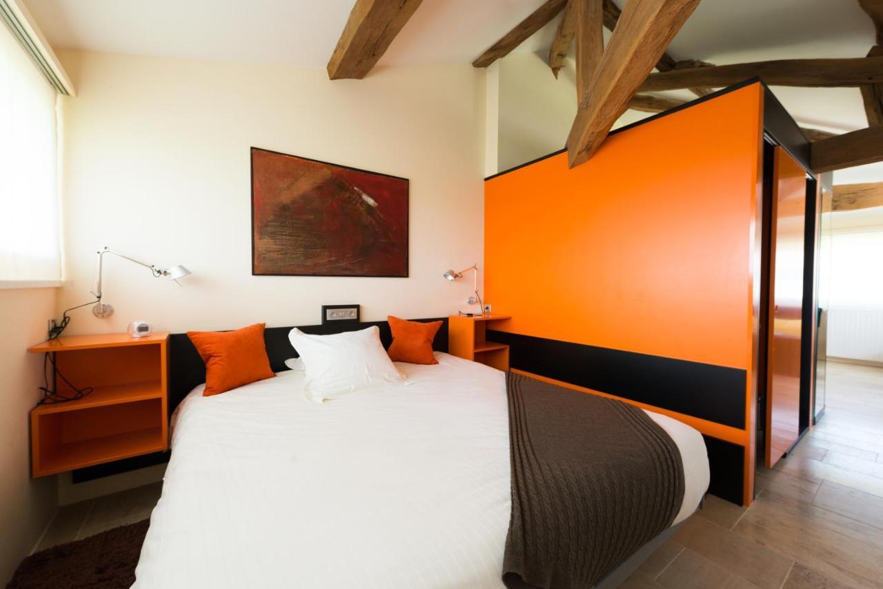 Clessé Hotel-Restaurant Le Chateau De Besseuil, Macon Nord - Teritoria מראה חיצוני תמונה