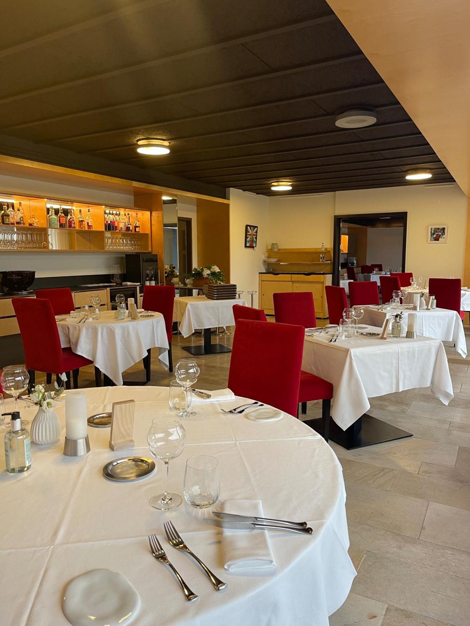 Clessé Hotel-Restaurant Le Chateau De Besseuil, Macon Nord - Teritoria מראה חיצוני תמונה