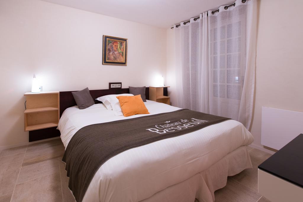 Clessé Hotel-Restaurant Le Chateau De Besseuil, Macon Nord - Teritoria מראה חיצוני תמונה